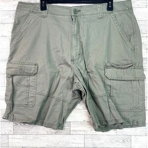 Wrangler Cargo Shorts Relaxed Fit Casual Outdoor Knee Length Olive Green Size 38